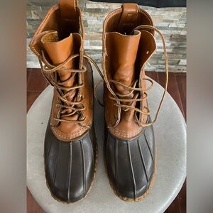 L.L. Bean Men's Two-Tone Leather Duck Boots size9 (EUC)